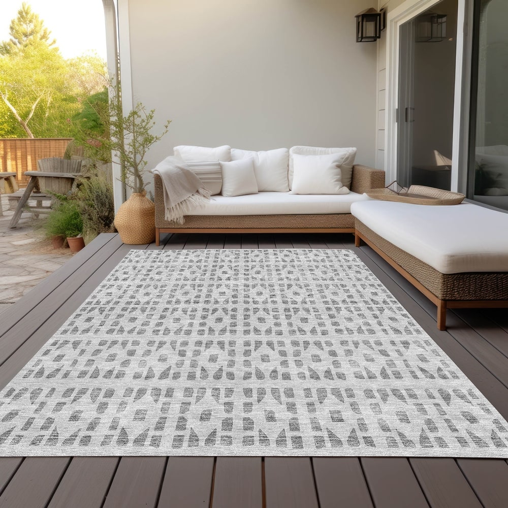 Machine Washable Indoor/ Outdoor Contemporary Imprints Chantille Rug