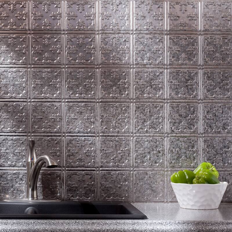FASÄDE Traditional Style 10 Decorative Vinyl Backsplash Panel