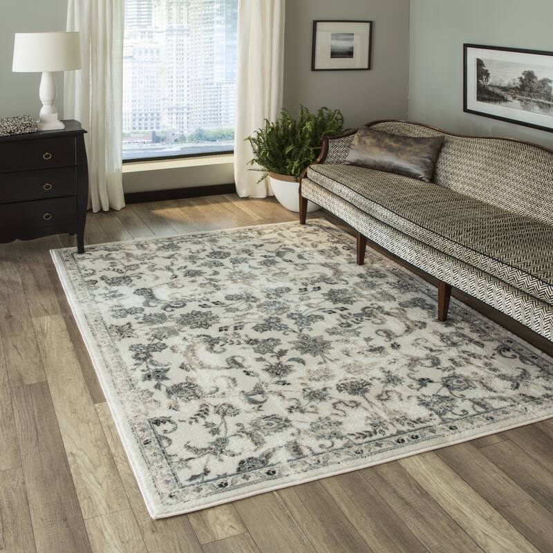 Momeni Brooklyn Heights Polyester Blend Floral Area Rug