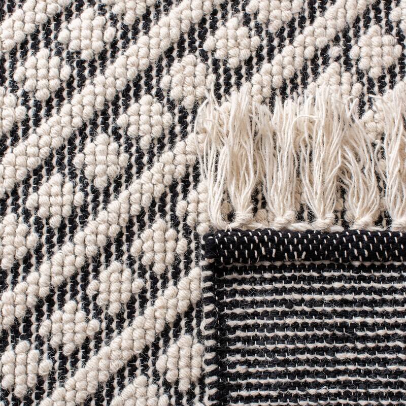 SAFAVIEH Handmade Natura Mahsa Southwestern Wool Rug