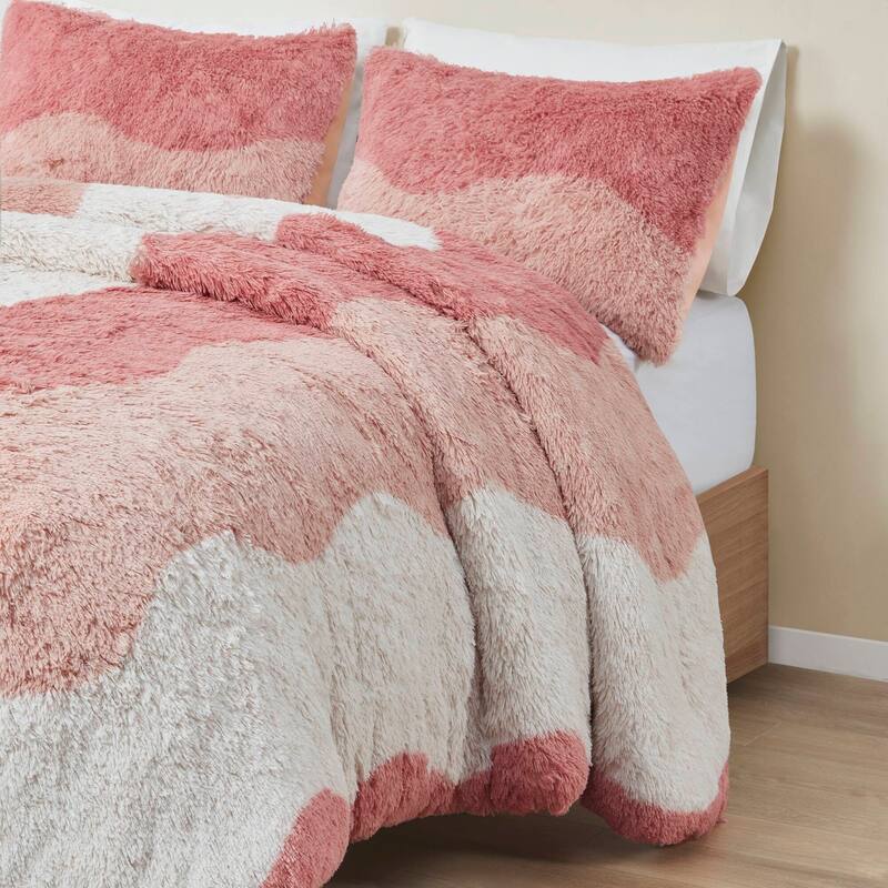 Intelligent Design Bridget Ombre Shaggy Faux Furs Duvet Cover Set