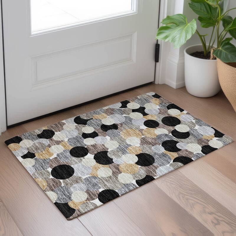 Machine Washable Indoor/ Outdoor Mucho Bubbles Chantille Rug