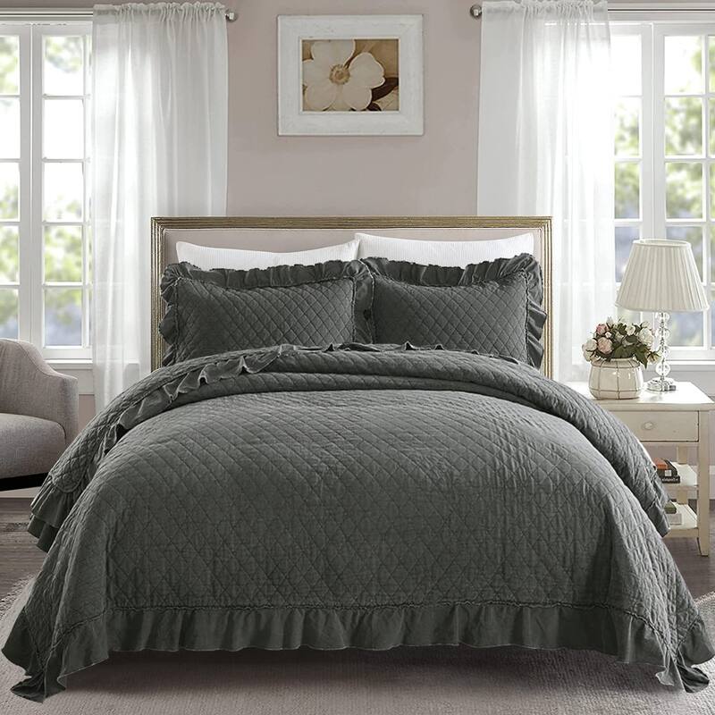 3 Piece Ruffle Quilt Set