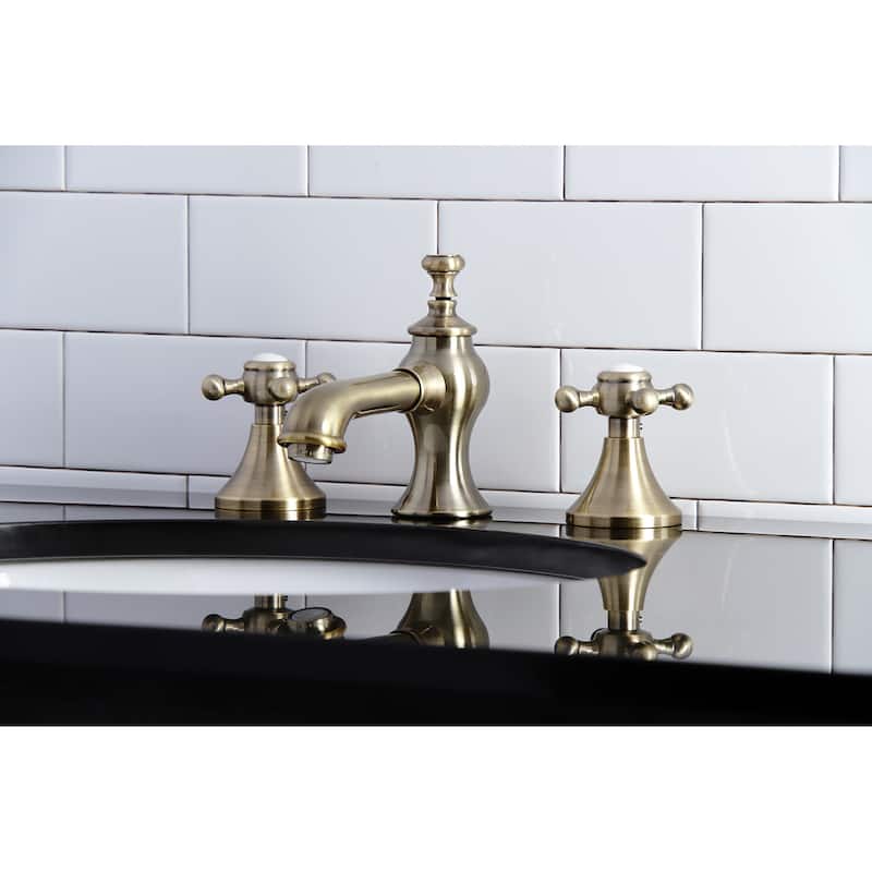 Kingston Brass English Country 8 in. Widespread Bathroom Faucet - Antique Brass