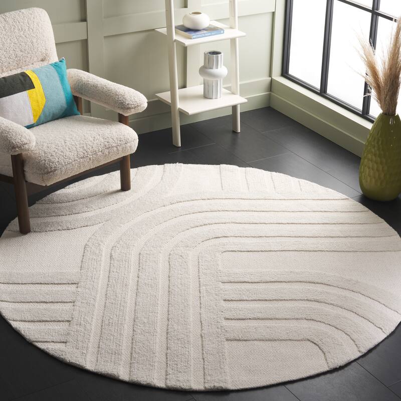 SAFAVIEH Handmade Southampton Flor Casual Rug - 6' Round - Ivory