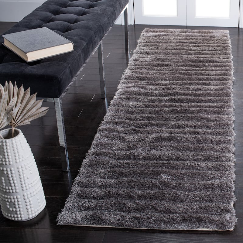 SAFAVIEH Handmade 3D Shag Ivana 1.2-inch Thick Rug