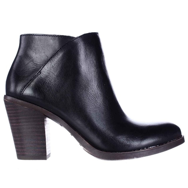 black pull on booties