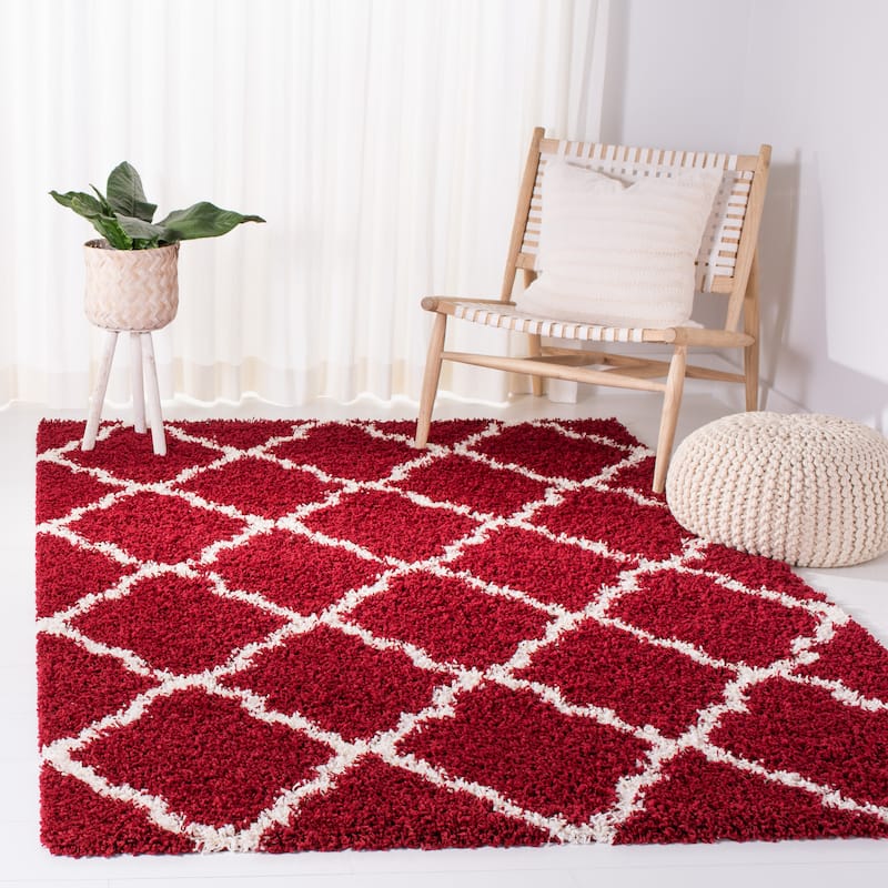 SAFAVIEH Dallas Shag Darina Trellis 1.5-inch Thick Rug - 4' x 6' - Red/Ivory