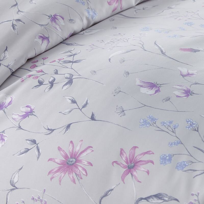 Vilano Plush All Seasons Secret Meadow Down Alternative 3-piece Comforter