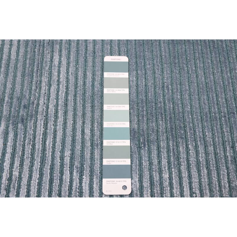 ECARPETGALLERY Hand Loomed Shimmer Turquoise Viscose Rug - 6'0 x 9'0