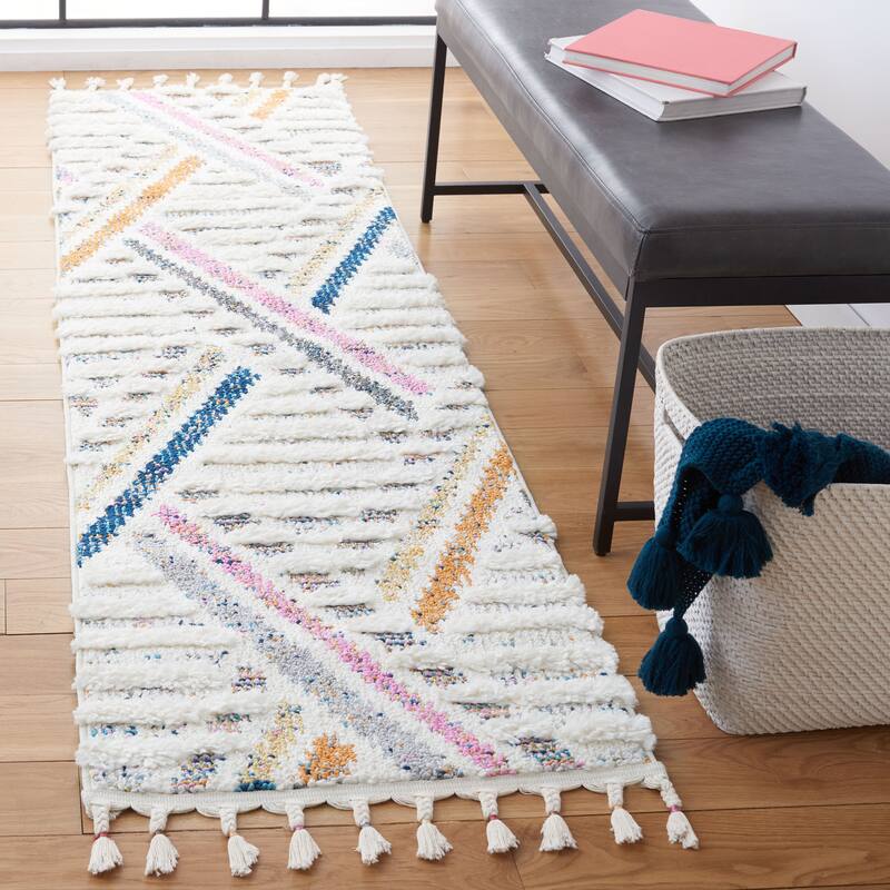 SAFAVIEH Moroccan Fringe Shag Thomasine Rug - 2'2" x 8' Runner - Ivory/Grey