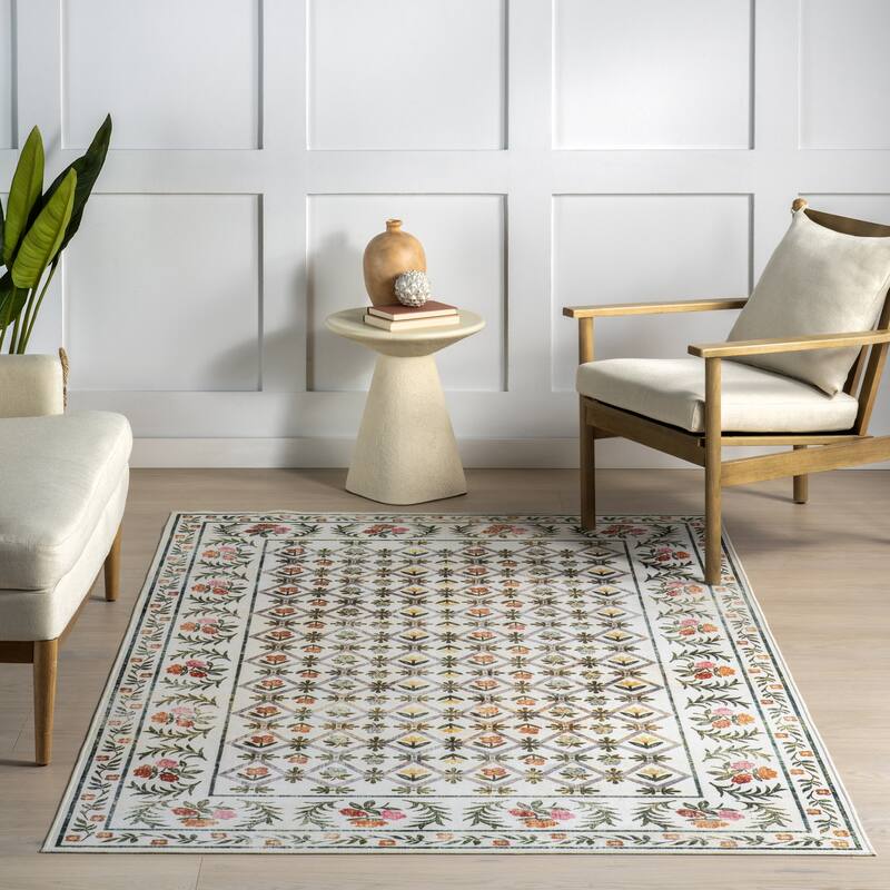 Nuloom Erina Floral Washable Area Rug