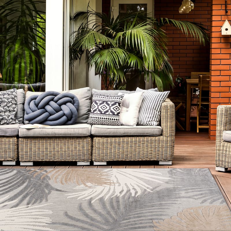 World Rug Gallery Tropical Floral Indoor/Outdoor Area Rug - 5' x 7' - Gray