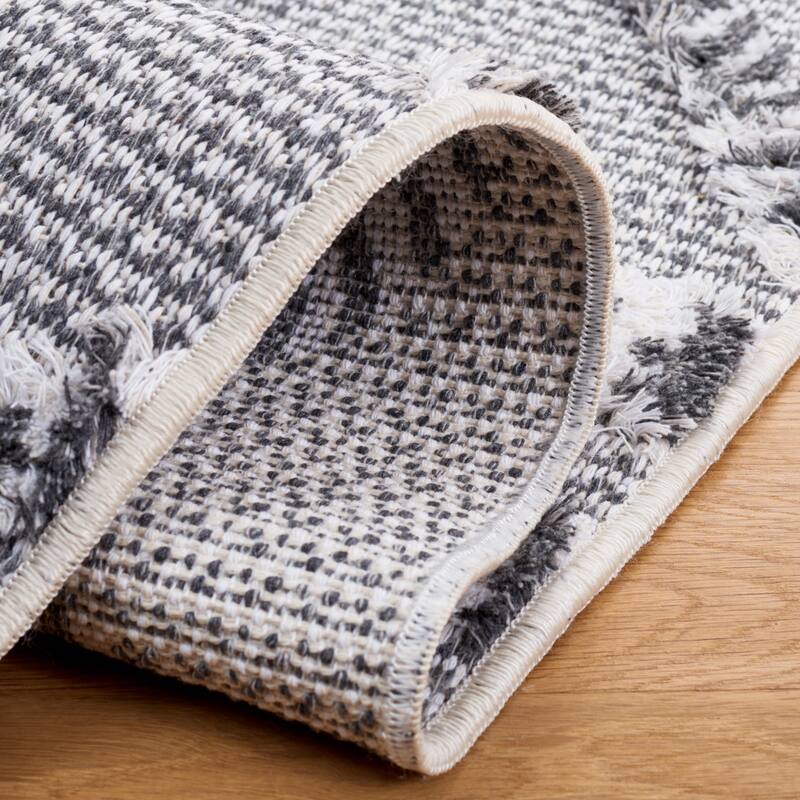 SAFAVIEH Augustine Saori Rustic Trellis Fringe Rug