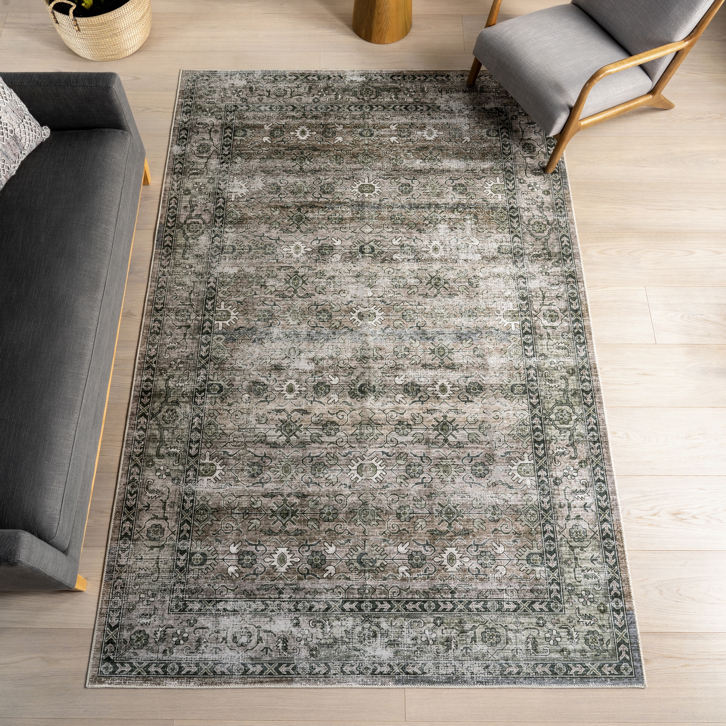 Nuloom Rania SplashGuard Medallion Machine Washable Area Rug