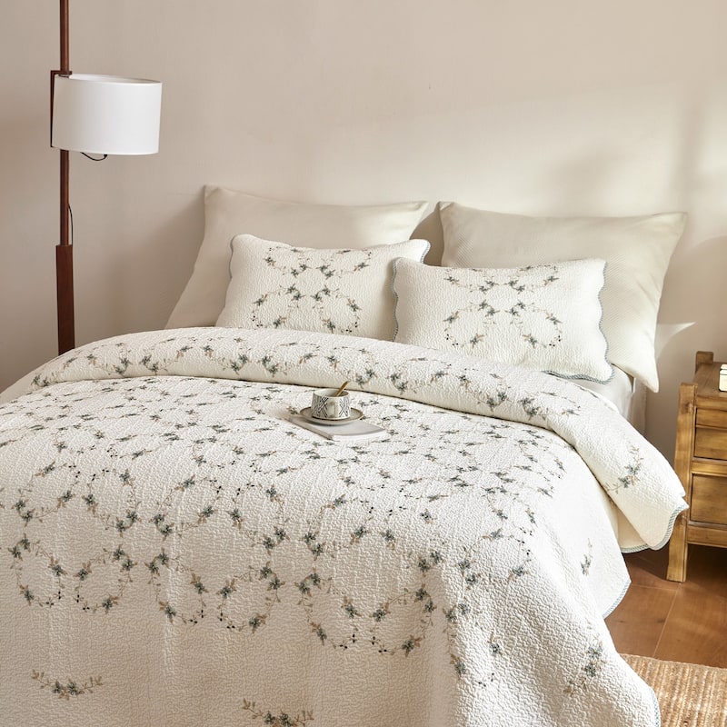 3Pcs Soft European Cottage Cream Cotton Quilt Bedspread Set