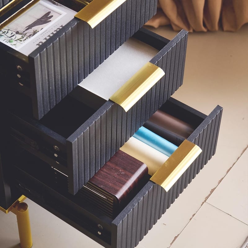 Fluted Makeup Vanity Desk with LED Lights & Outlet, 5 Drawers, 3 Light Modes