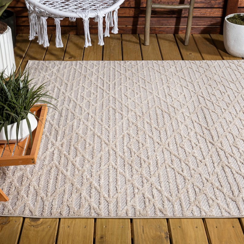 JONATHAN Y Jazz High-Low Pile Moroccan Diamond Modern Indoor/Outdoor Area Rug
