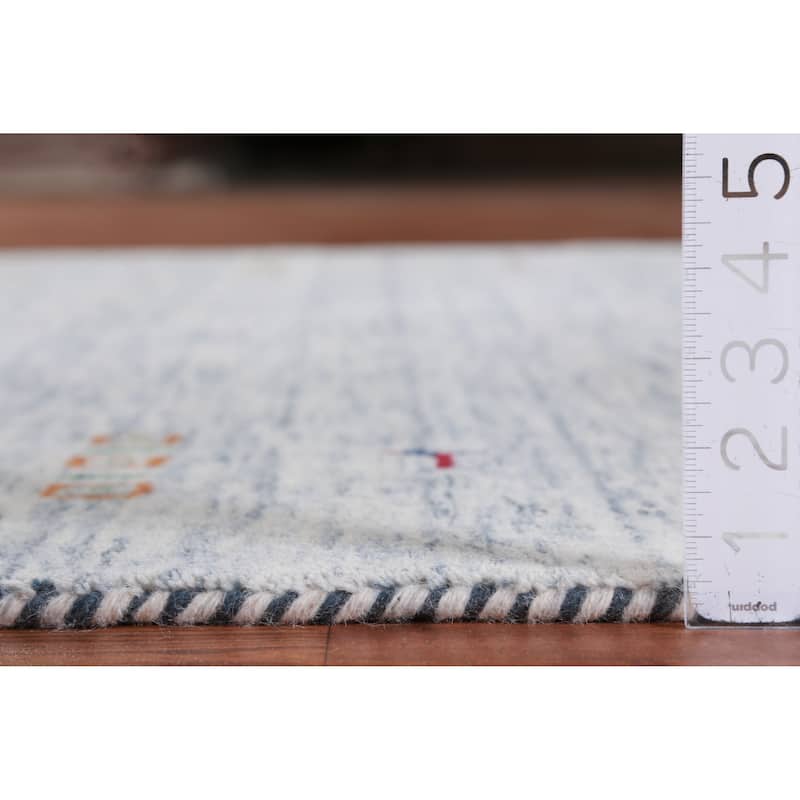 Hand Knotted Oriental 100% Wool Carpet Tribal Animal Pictorial Beige & Ivories Gabbeh Area Rug - 6' 9'' X 5' 2''