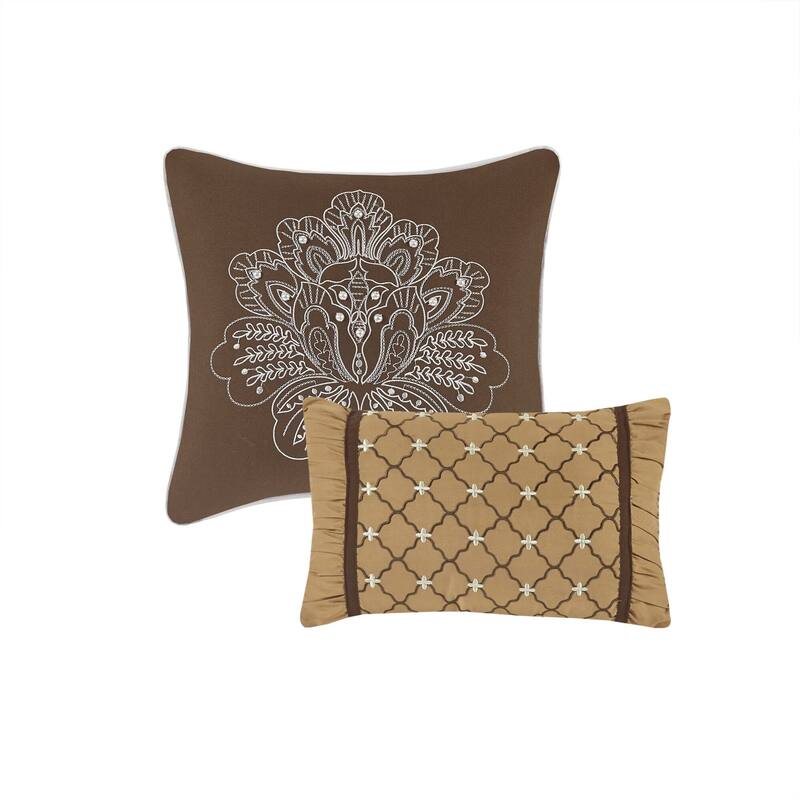 Madison Park Venetian Oversized 5-Piece Jacquard Bedspread Quilt Set with Matching Shams and Embroidered Throw Pillows