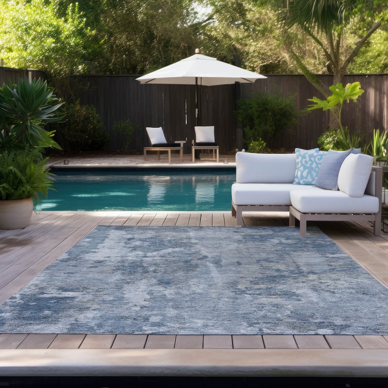 Machine Washable Indoor/ Outdoor Modern Ombre Chantille Rug