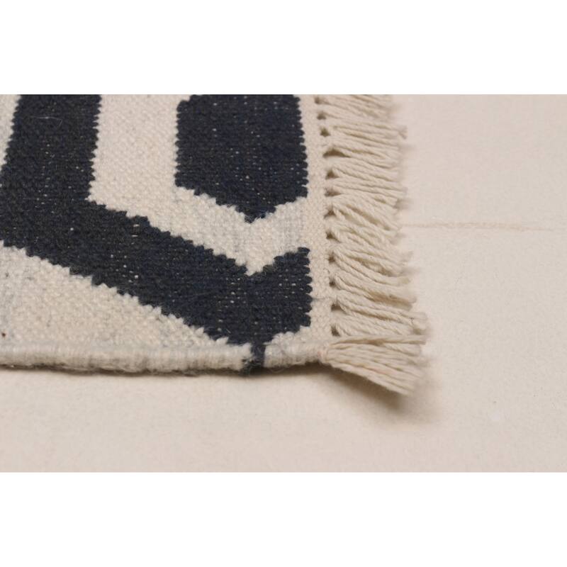 Ankara FW Black, White Kilim 5'4" x 8'0" - 5'4 x 8'0