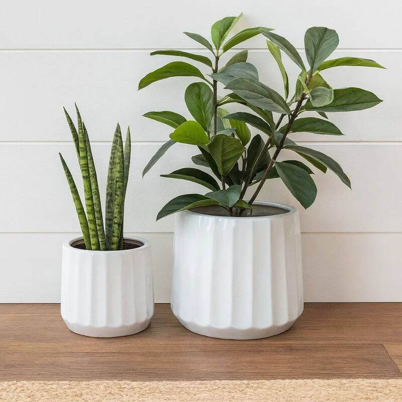 Fusie Planter Set of 2, Round, White Finish Ceramic, Vertical Faceted
