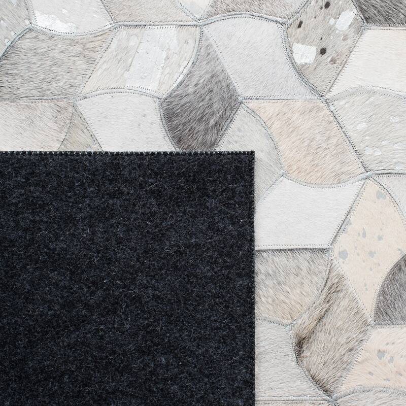SAFAVIEH Flatweave Studio Leather Humeyra Modern Rug