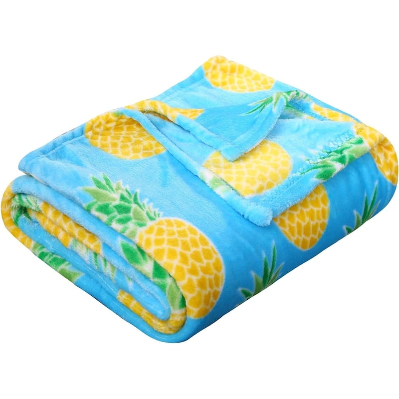 Home Essentials by Décor&More Tropical Plush Throw