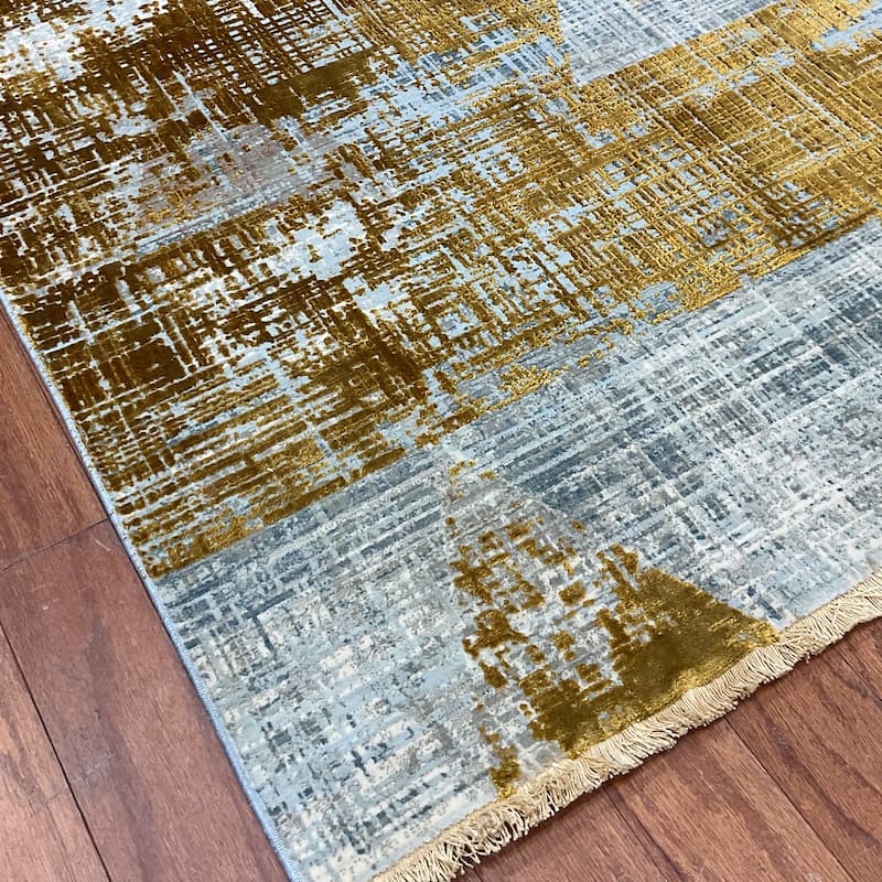HERAT ORIENTAL Turkish Modern Erased Design Wool & Silk Rug - 2'7" x 4'11"
