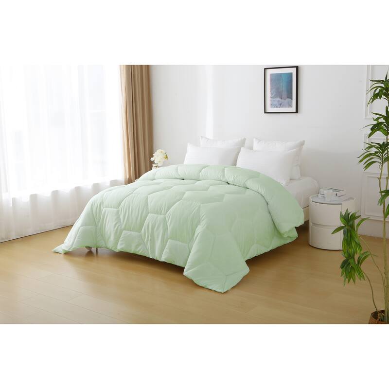 Better Style Home Oversized Microfiber Honeycomb Comforter Insert