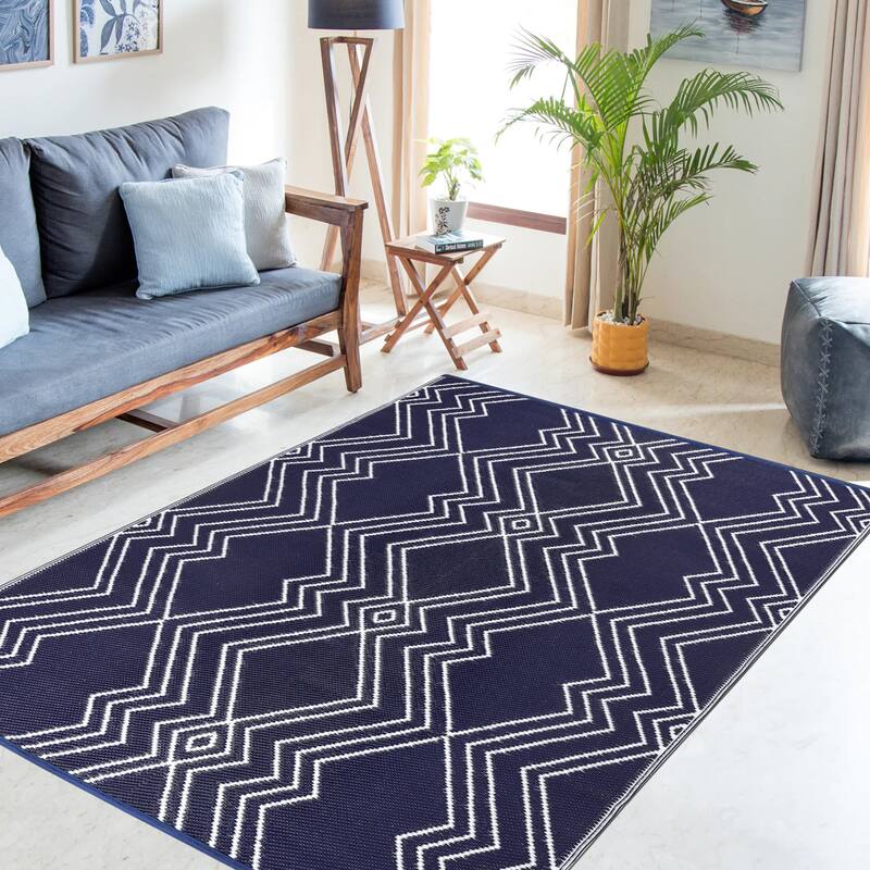 Lush Ambience Outdoor Rugs Made of Recycled Plastic Straws