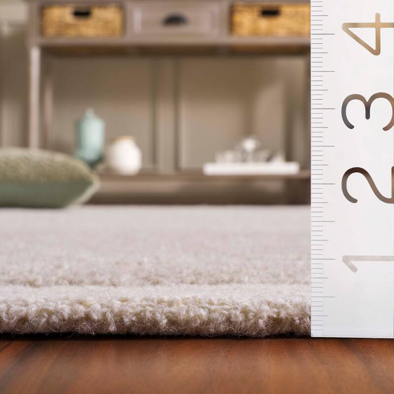 SAFAVIEH Handmade Metro Kleanthi Border Wool Rug