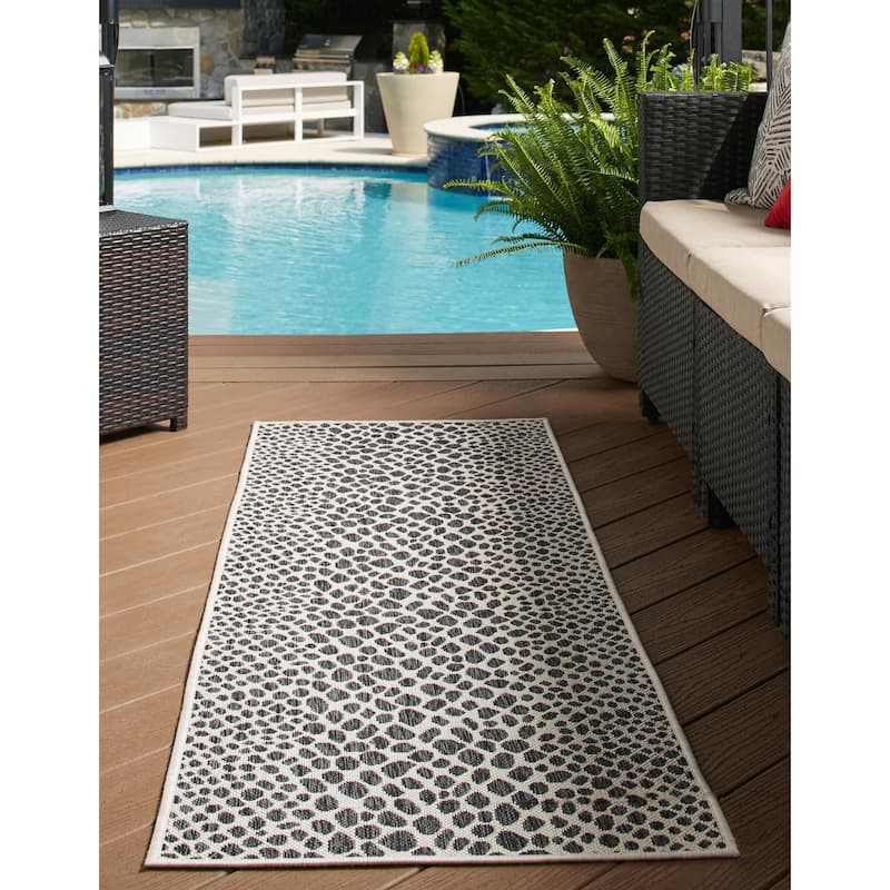 Outdoor Zrand Collection Area Rug - Black - 2'x8'