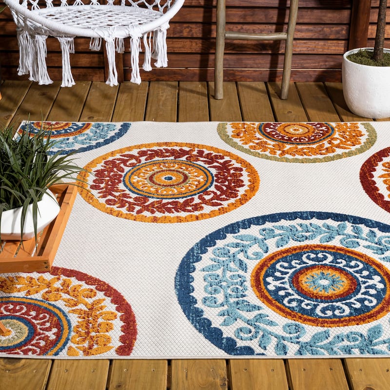 JONATHAN Y Gallia Medallion High-Low Indoor/Outdoor Area Rug