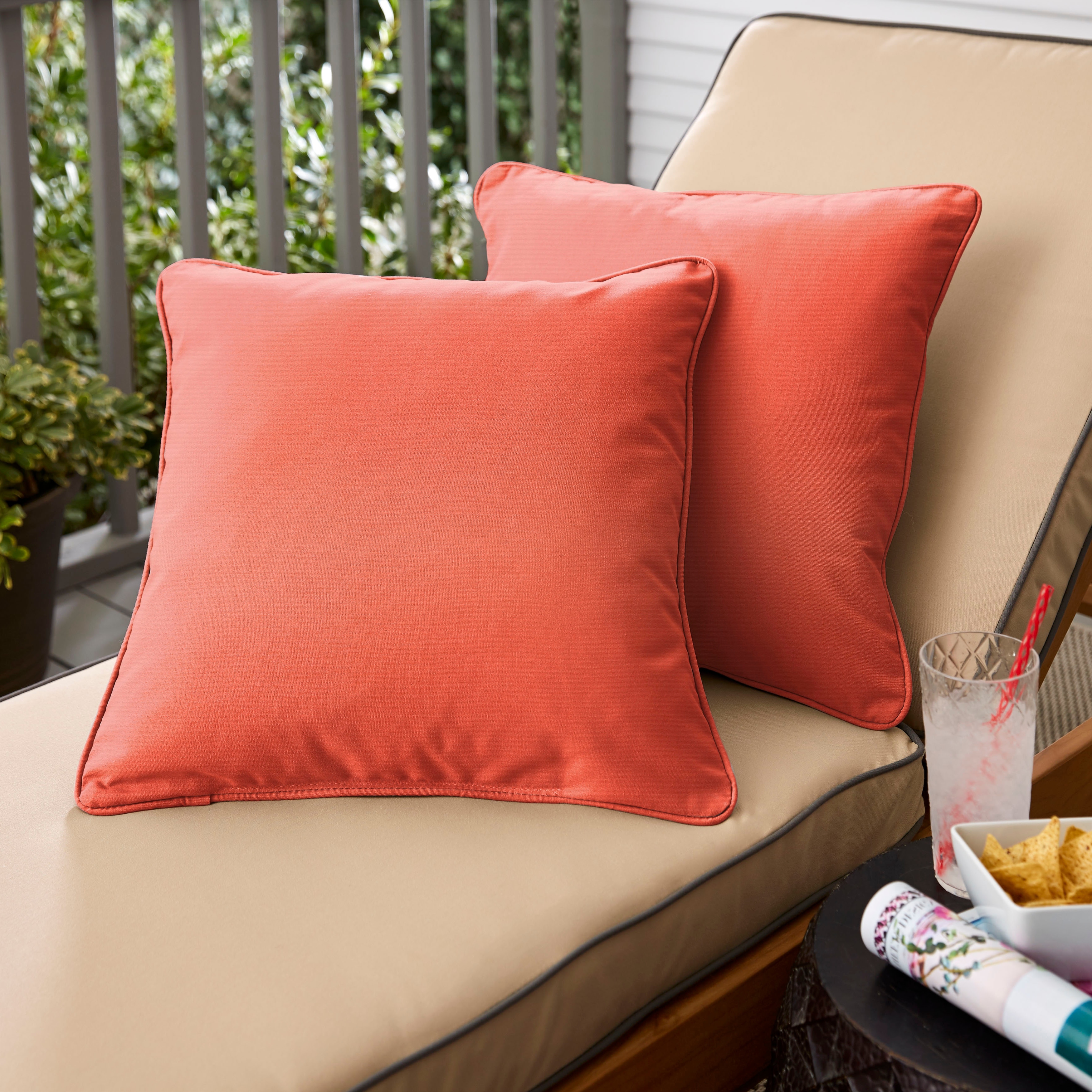 Coral Indoor/ Outdoor Pillow Set - Bed Bath & Beyond - 33313461