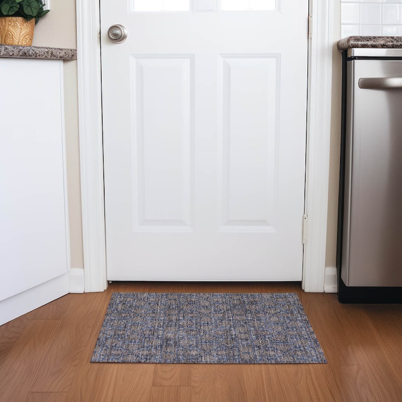 Machine Washable Indoor/ Outdoor Chantille Traditional Floral Rug - Navy - 1'8" x 2'6"