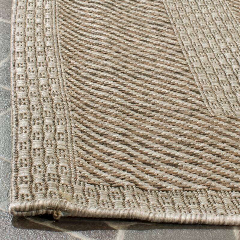 SAFAVIEH Courtyard Shpresa Indoor/ Outdoor Waterproof Patio Backyard Rug
