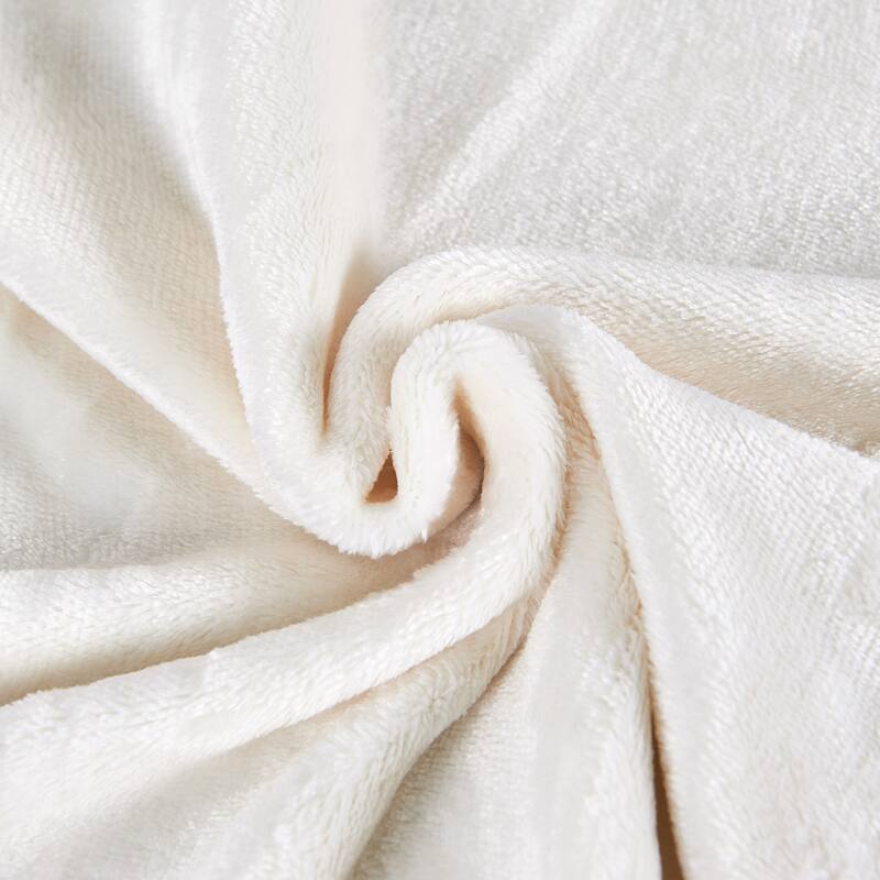 Christmas Solid Flannel Fleece Throw Blanket