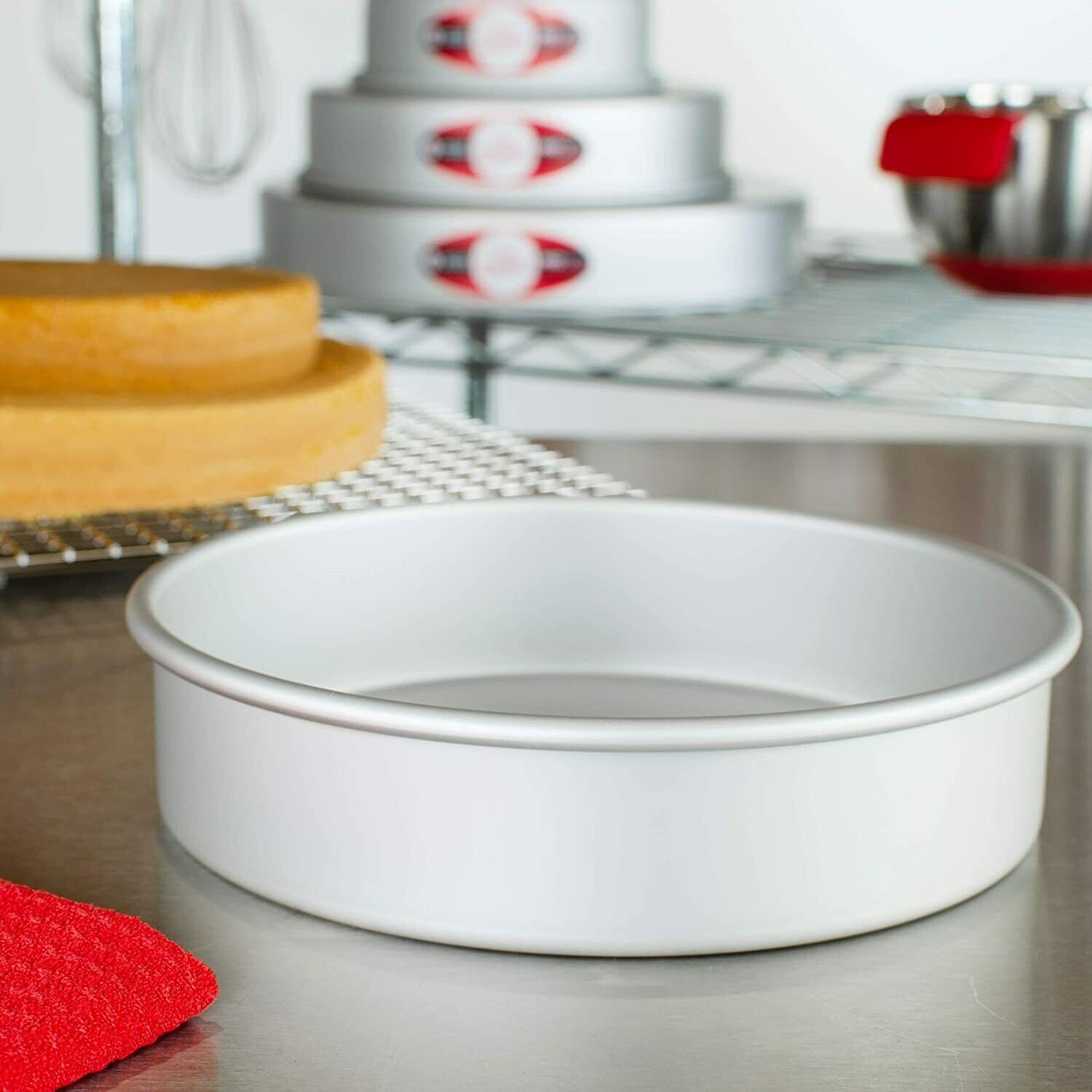 8 x 2 Inch Round Cake Pan with Lumintrail Spoon Set