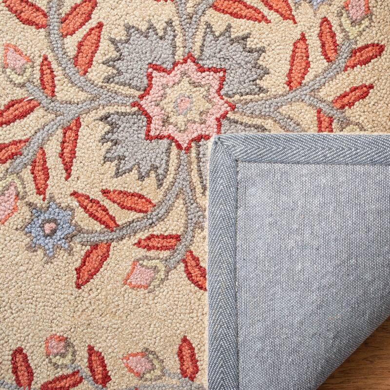 Martha Stewart by SAFAVIEH Handmade Folklore Wool Rug