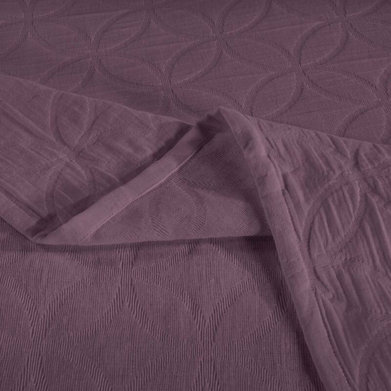 Superior Serenity Cotton Matelasse Jacquard Celtic Circle Bedspread Set