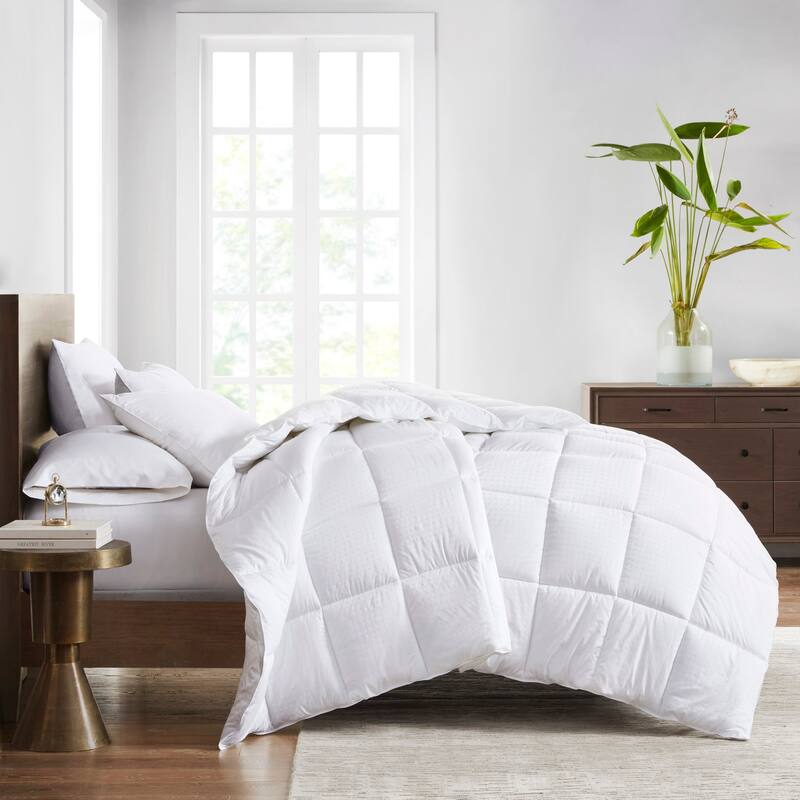 GDF Studio - Dobby Cotton Down Alternative Comforter - White (Full/Queen)
