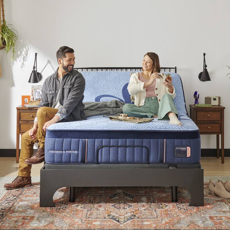 Stearns & Foster Lux Hybrid Firm Mattress