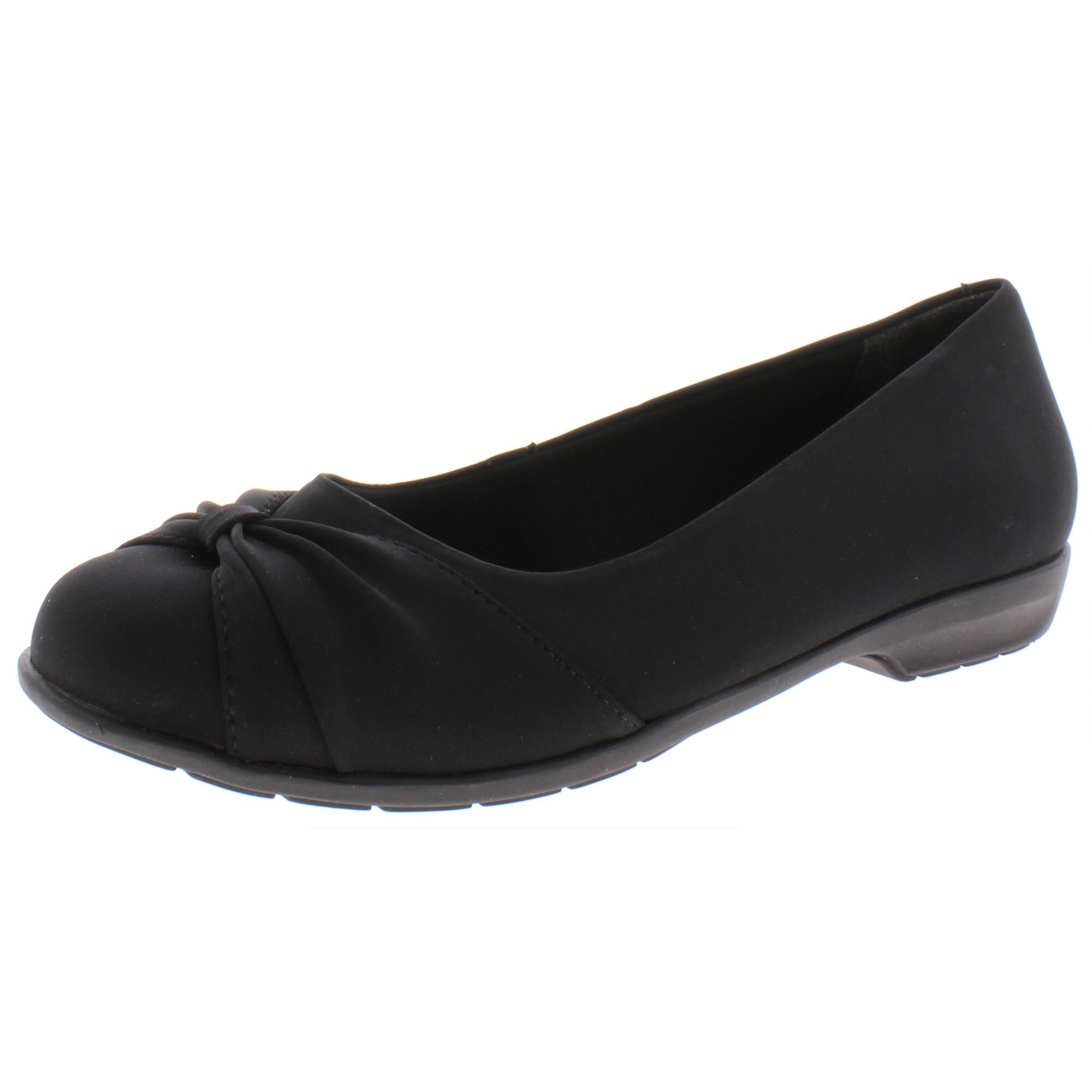 cushioned black flats