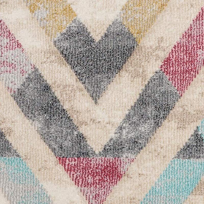 HomeRoots Chevron Modern Rectangle Area Rug - 5' X 8'