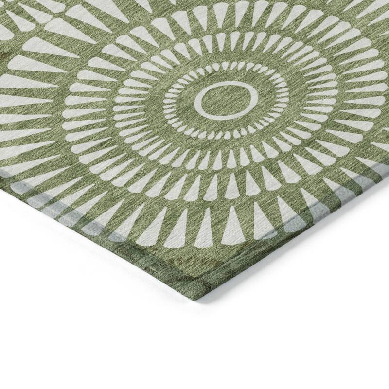 HomeRoots Geometric Transitional Rectangle Outdoor Rug