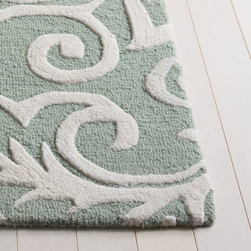 SAFAVIEH Handmade Glamour Aneke Floral Wool Rug