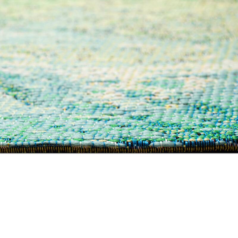 Liora Manne Marina Lotus Indoor/Outdoor Rug Green 3'3" x 4'11" - 3'3" x 4'11"