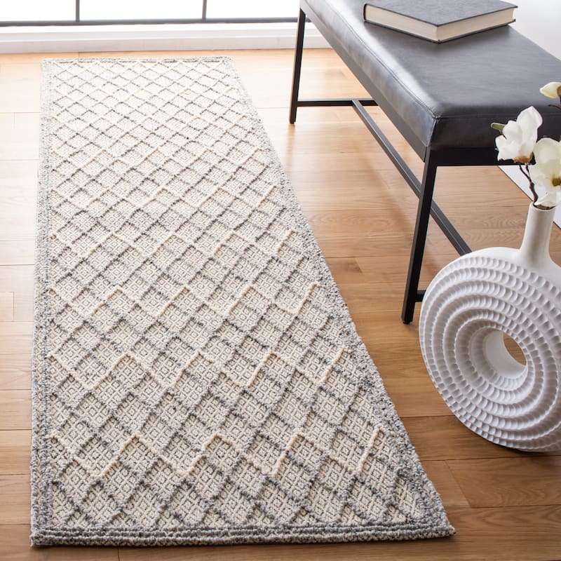 SAFAVIEH Handmade Trace Keena Wool/ Viscose Rug - 2'3" x 8' Runner - Blue/Black